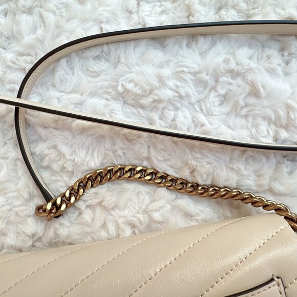 Tory Burch Kira Chevron Chain Wallet in Color New Cream - Picture 8 of 15